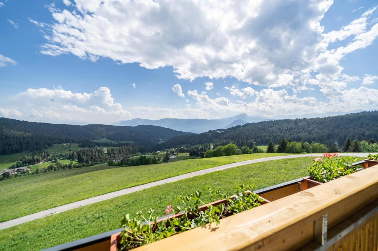Haughof Apartement Lärchenweide Verano Bagian luar foto
